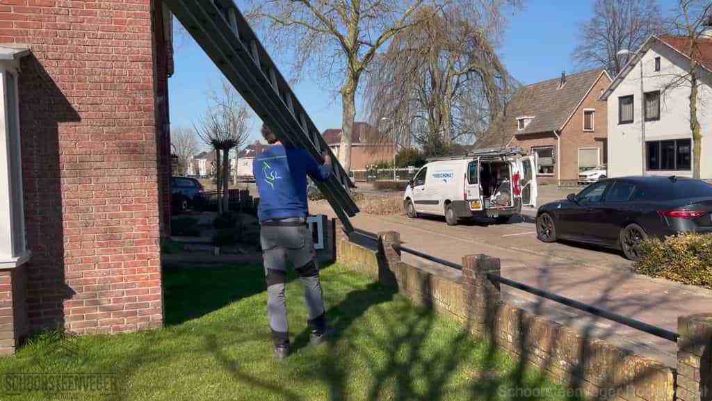 Schoorsteen onderhoud Roosendaal ladder bus